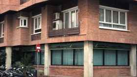 Oficina de la Tesorería de la Seguridad Social 'okupada' por una familia, en la calle Reus de Barcelona / MA