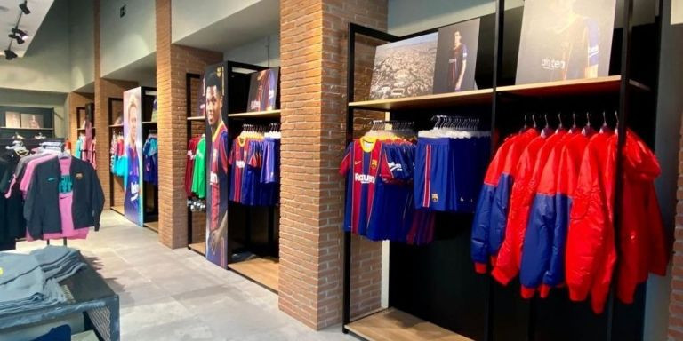 Interior del nuevo comercio del FC Barcelona / FC BARCELONA