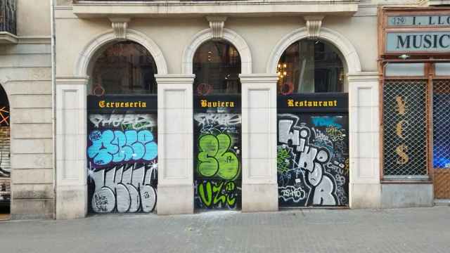 Fachada de la antigua cervecería Baviera de la Rambla / METRÓPOLI - JORDI SUBIRANA