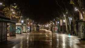 La Ramblas vacía después del toque de queda en la ciudad, a 24 de diciembre de 2021, en Barcelona / Kike Rincon - Europa Press