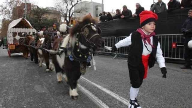 Un niño en una edición anterior de los Tres Tombs / AJUNTAMENT DE BARCELONA