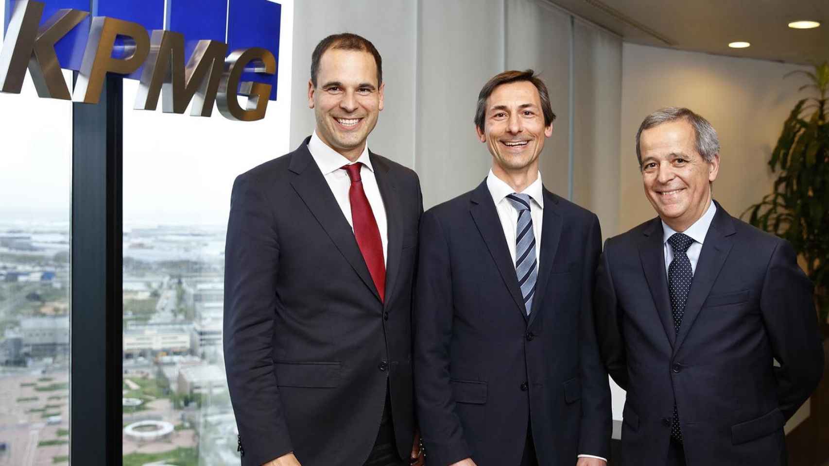 Carlos Cuatrecasas Jurado, Luis Vidal Puig y Sergio Mas-Sardá Romagosa, socios de KPMG en Barcelona / KPMG