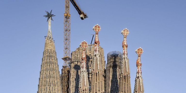 Torres en construcción de la Sagrada Família / TWITTER