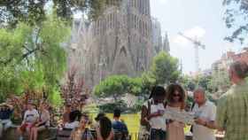 Turistas en Barcelona en una imagen de archivo / EUROPA PRESS