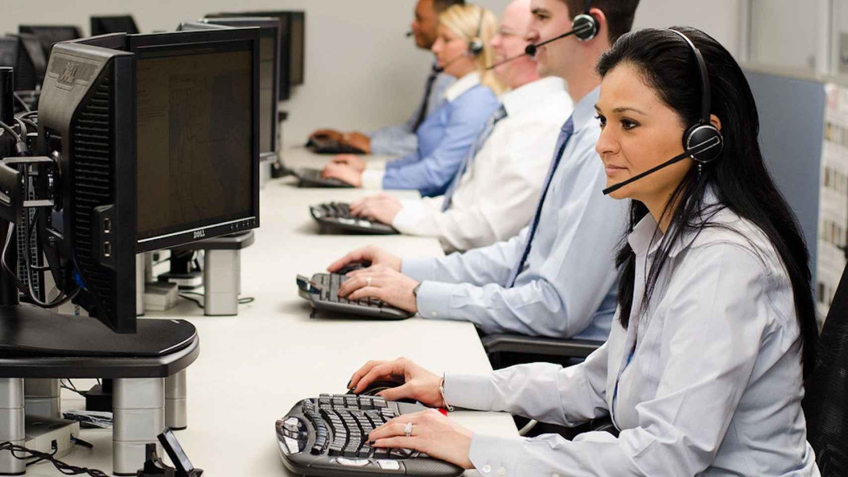 Trabajadores de un 'call centre' en una imagen de archivo / FLICKR
