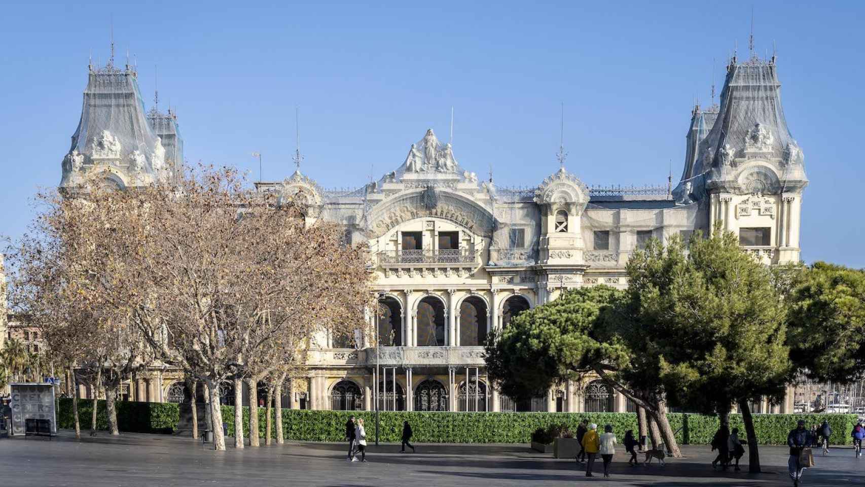 Palacio afrancesado ubicado en el Puerto de Barcelona / INMA SANTOS