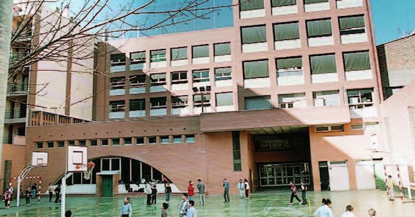 Escola Auró, uno de los dos centros de Barcelona que tienen un grupo entero confinado / AJUNTAMENT DE BARCELONA