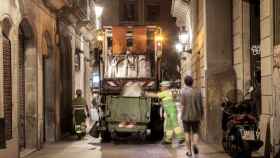 Servicio de limpieza por las calles de Ciutat Vella de Barcelona / AYUNTAMIENTO DE BARCELONA