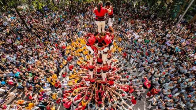 Castillo humano durante unas fiestas anteriores de Santa Eulàlia / AYUNTAMIENTO DE BARCELONA