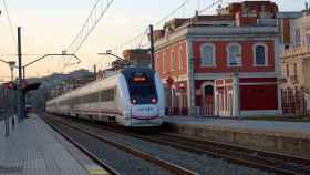 Estación de tren de Montcada i Reixac / RENFE