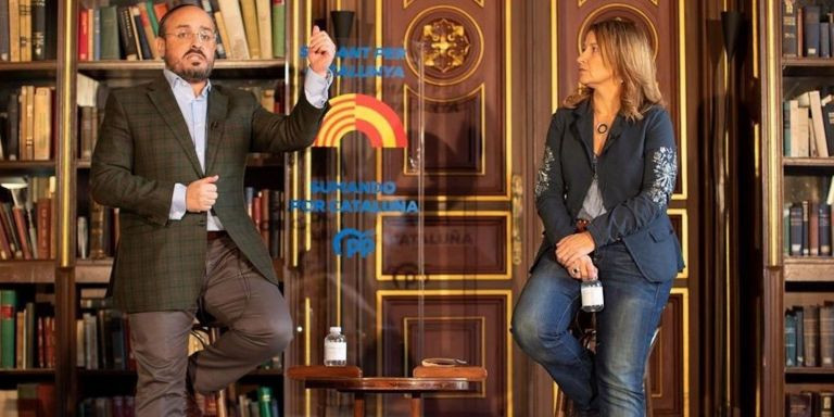 Alejandro Fernández, presidente del PP de Cataluña, y Eva Parera, el día de su presentación / EFE 