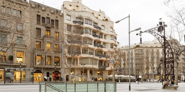 Edificio de la Pedrera, ubicada en Paseo de Gràcia