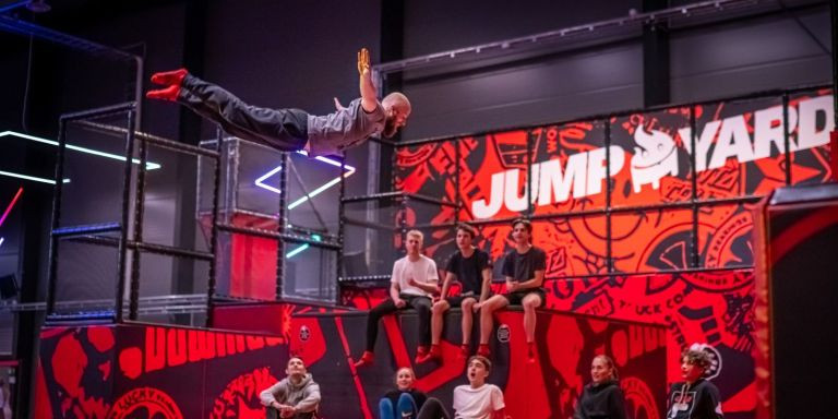 Parque de atracciones 'indoor' de Jump Yard / JUMP YARD