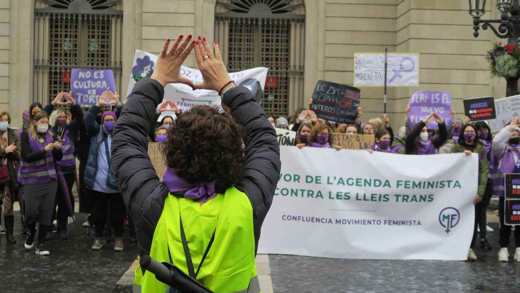 Concentración por la abolición de la prostitución en la plaza Sant Jaume de Barcelona / EUROPA PRESS