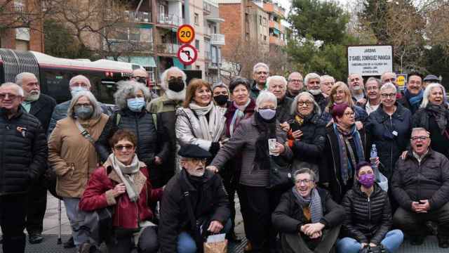 Los vecinos de Sant Andreu, en el espacio dedicado a Isabel Domínguez / EP