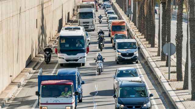 Tráfico en la Ronda Litoral / AJ BCN