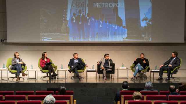 Xavier López, Helena Torras, Xavier Ferràs, Manel Manchón, Miquel Martí y Ezequiel Navarro en el acto organizado por Metrópoli y Esade / LUIS MIGUEL AÑÓN (MA)