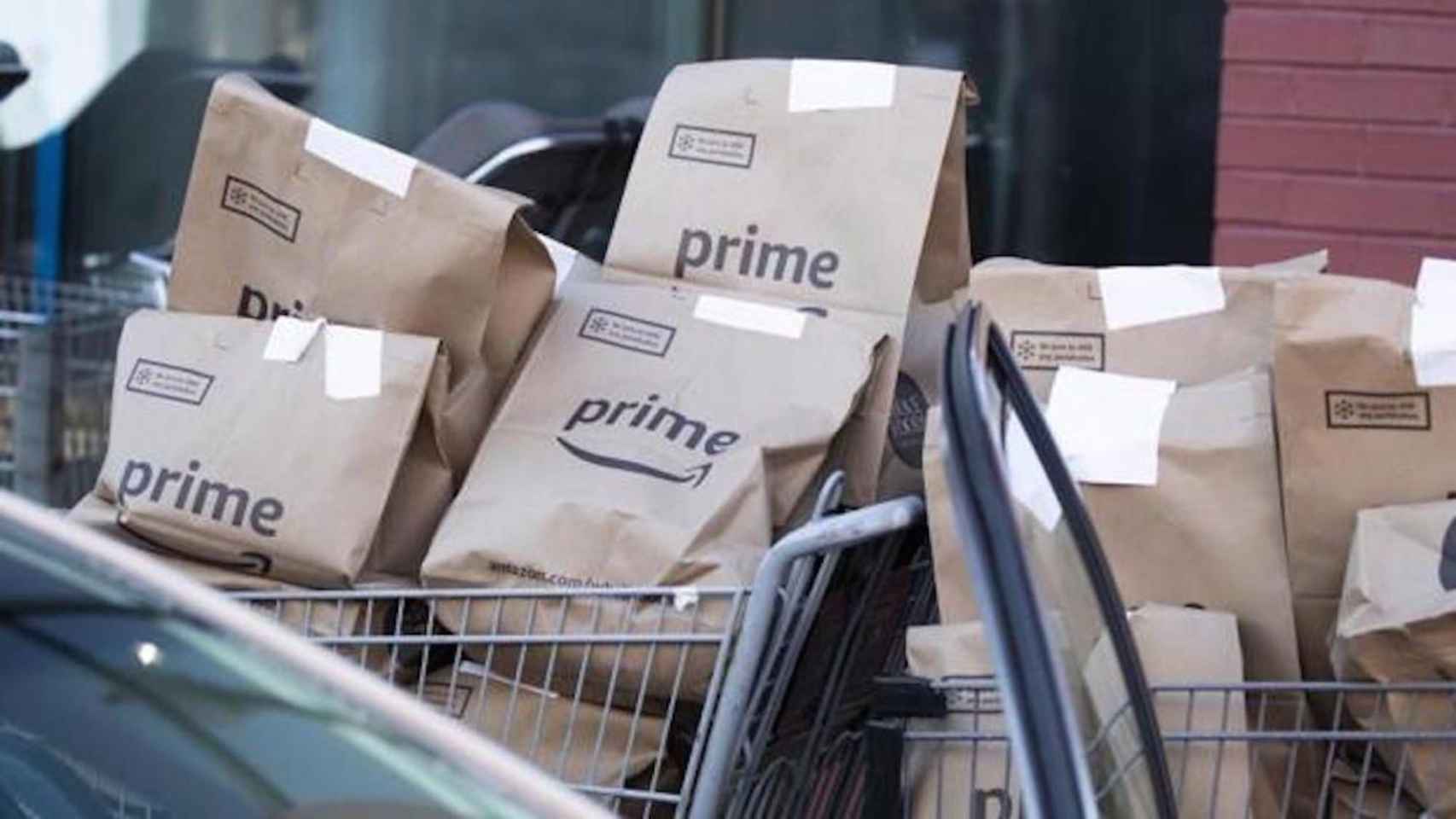 Paquetes de Amazon Prime, una de las empresas que pagará la 'tasa Amazon' / EFE