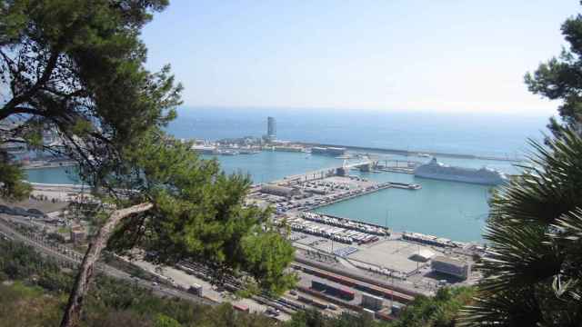 Vista del muelle de Ponent de Barcelona, donde se ha encontrado el cuerpo sin vida de una mujer / FLICKR