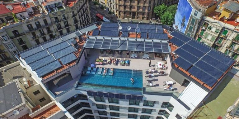 Vista aérea de un hotel de la compañía barcelonesa Olivia-Electroclimava