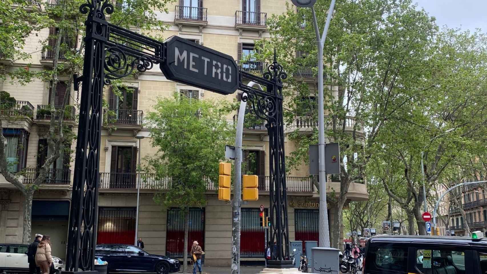 La última boca modernista del metro de Barcelona / METRÓPOLI