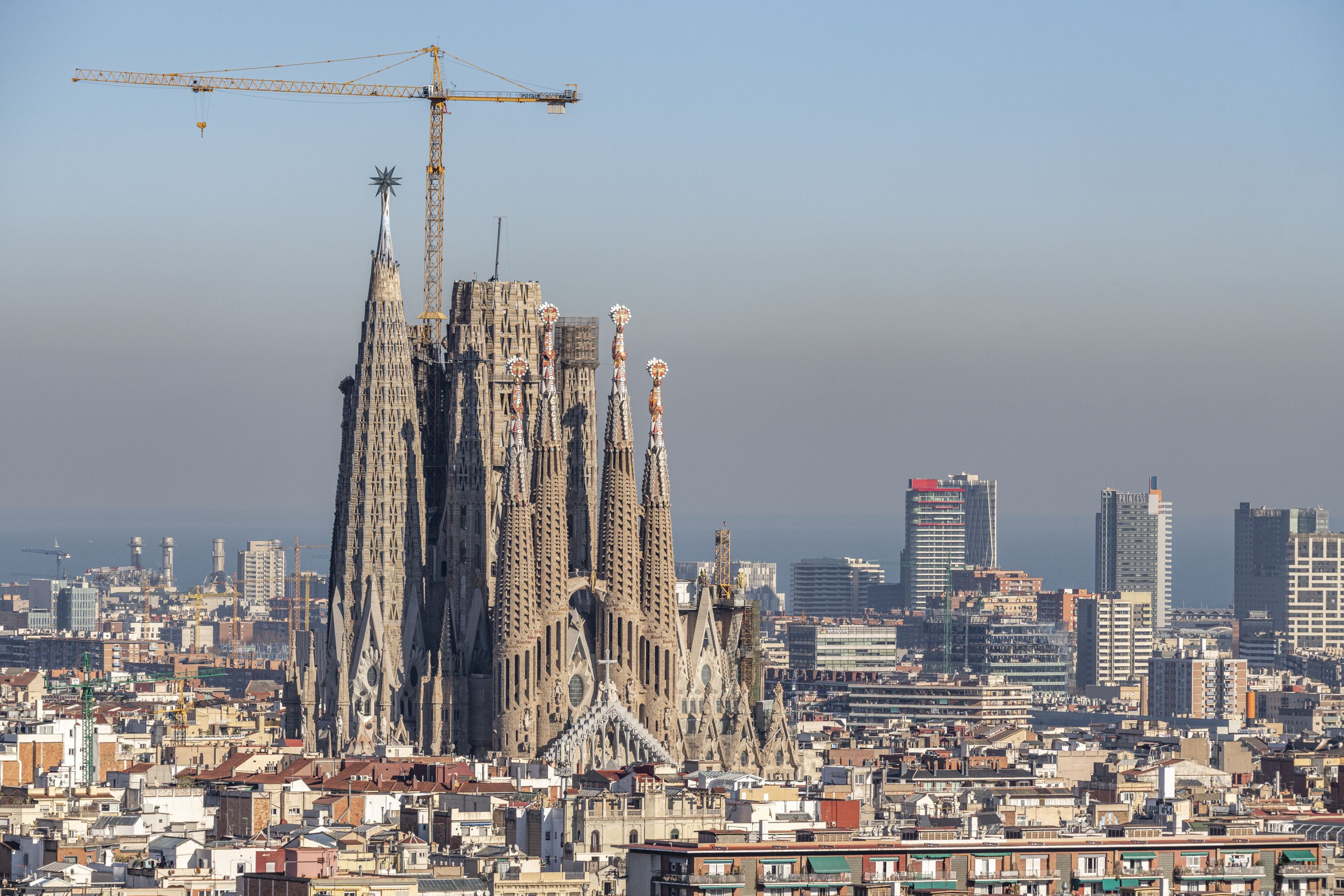 Vista de la Sagrada Família, que celebrará la diada de Sant Jordi con actividades gratis, en una imagen de archivo / SAGRADA FAMÍLIA