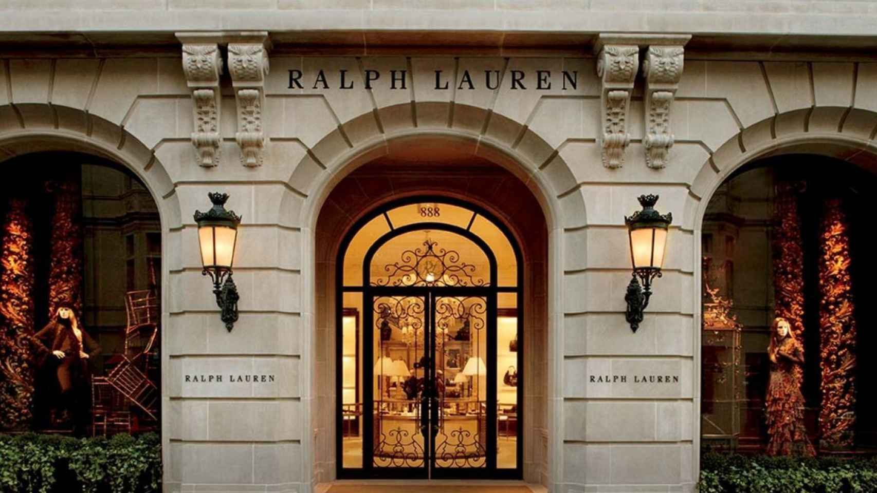 Entrada a un 'flagship' de Ralph Lauren / RALPH LAUREN