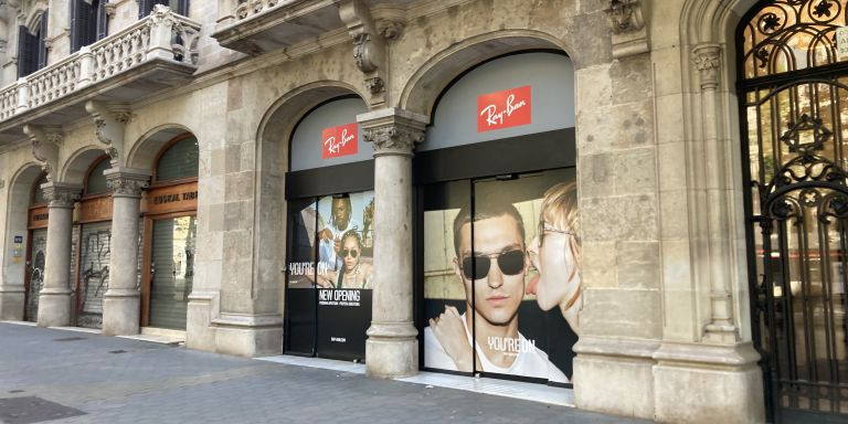 Ray-Ban desembarca el Paseo de Gracia de Barcelona con una tienda