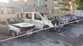 Hilera de vehículos calcinados en el incendio de Sant Adrià de Besòs / CEDIDA