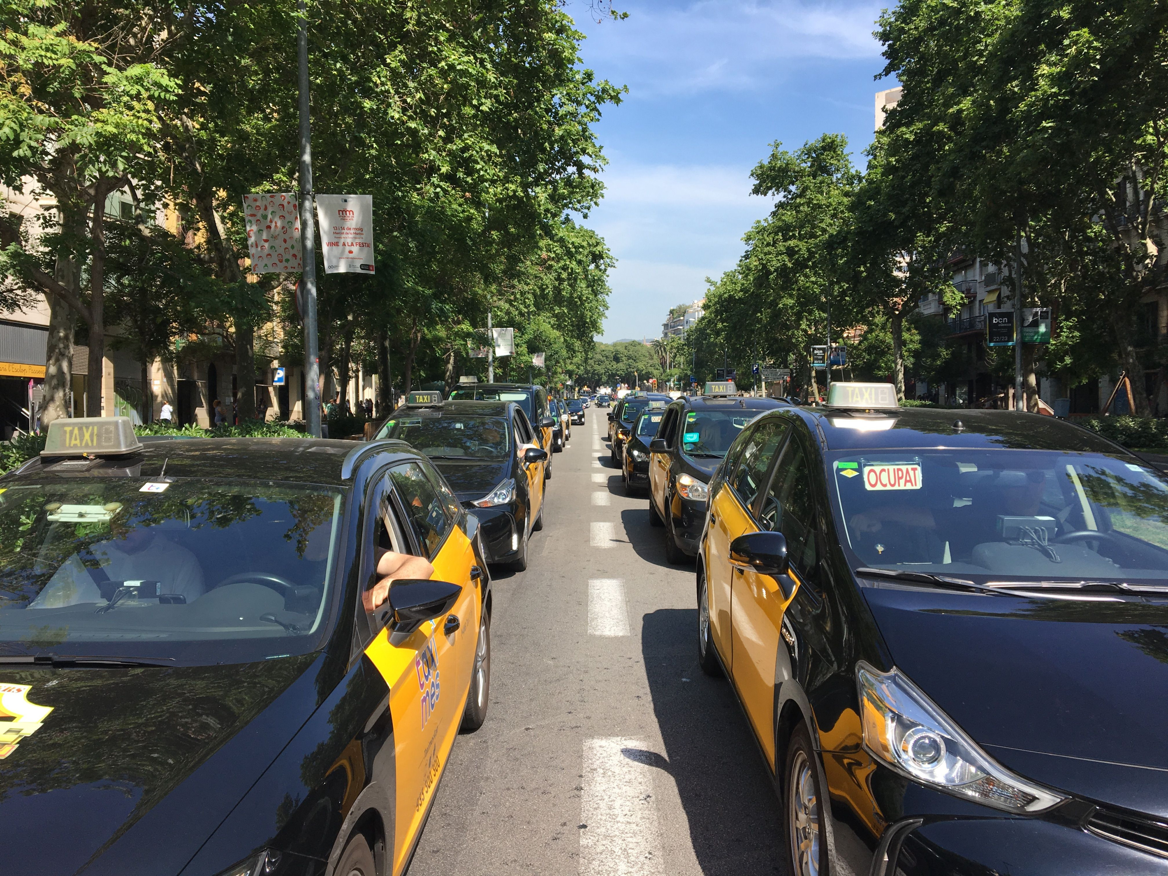 Taxistas durante una protesta en Barcelona / METRÓPOLI - RP