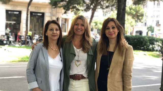 Eva Parera, en el centro, con María Eugenia Angulo (izquierda) y Marilén Barceló (derecha) / VALENTS