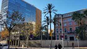 Departamento de Interior de la Generalitat, en Barcelona, organismo al que pertenecía el médico que presuntamente abusó de las mossos / ARCHIVO