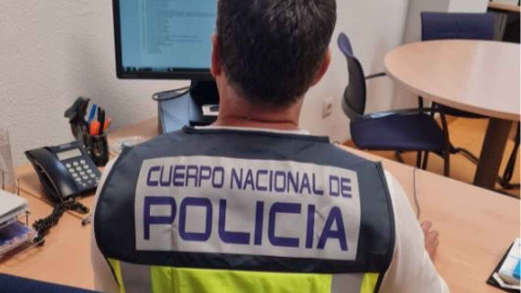 Agente de la Policía Nacional en una imagen de recurso /SUBDELEGACIÓN DEL GOBIERNO EN BIZKAIA
