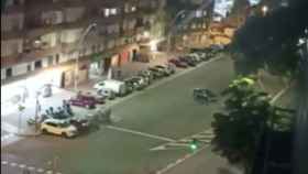Un coche comete numerosas infracciones circulando en La Verneda i la Pau / CEDIDA