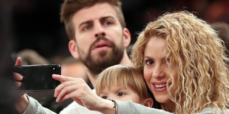 Piqué y Shakira, junto a su hijo Sasha en una imagen de archivo