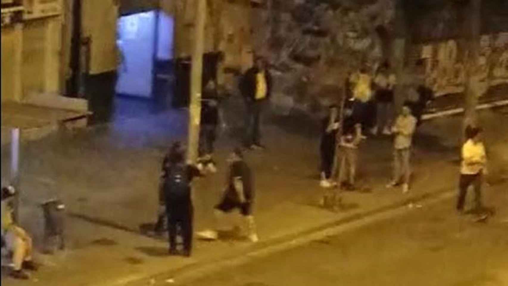 Imagen de una pelea en el bar D'Grandes Ligas de Sant Adrià / CEDIDA