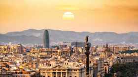 Puesta de sol en Barcelona / PEXELS