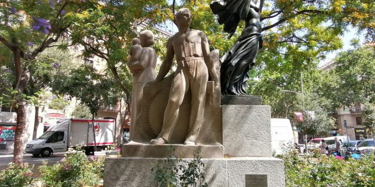 El monumento a Francesc Layret, restaurado / MAMEN FRADERA