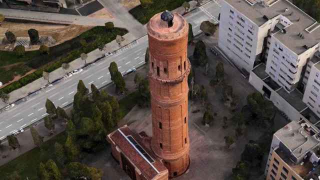 La Torre de les Aigues del Besòs / TORRE DE LES AIGÜES