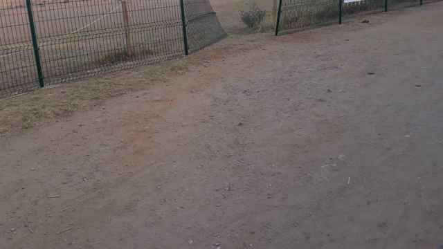 Las vallas de la playa de Sant Adrià, vandalizadas / FACEBOOK