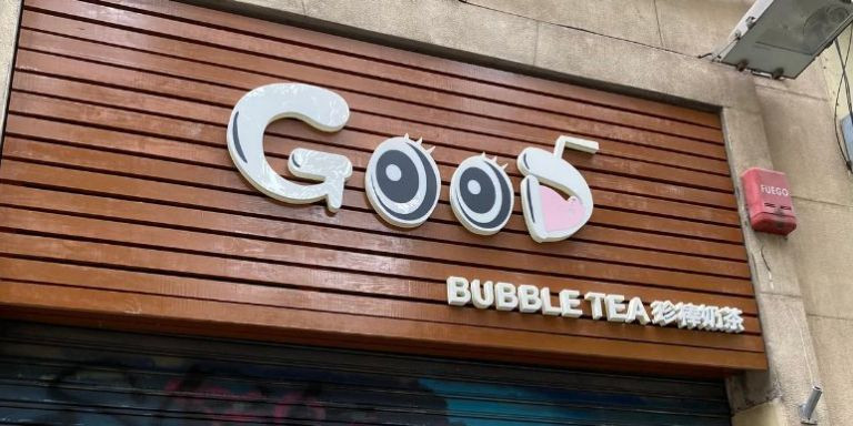 Cartel del nuevo 'Bubble Tea' que ocupará el local de la discoteca Metro / METRÓPOLI