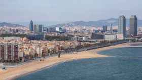 Vista panorámica de la playa de Barcelona en una imagen de archivo