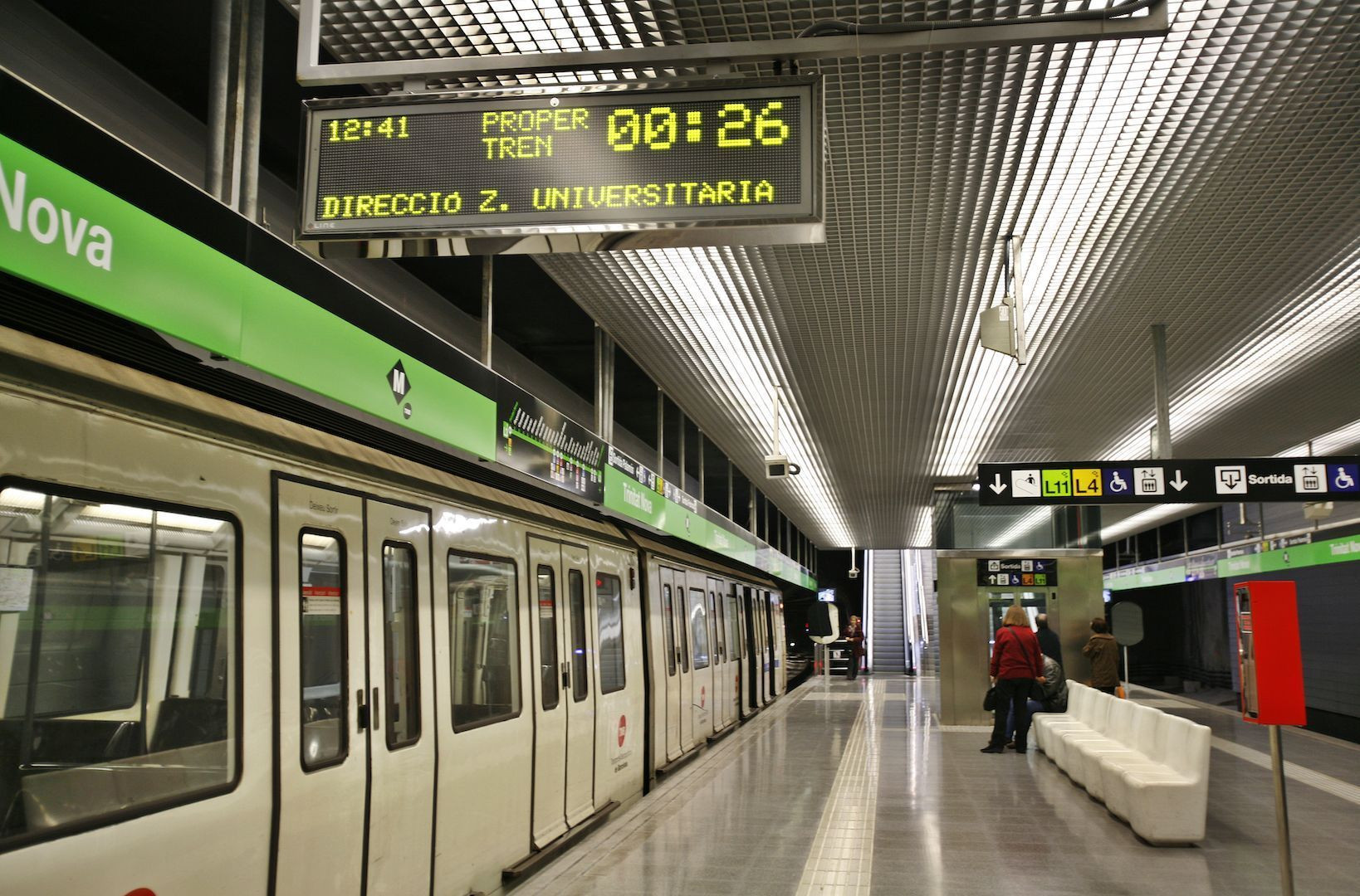 Estación de metro de la L3 / TMB