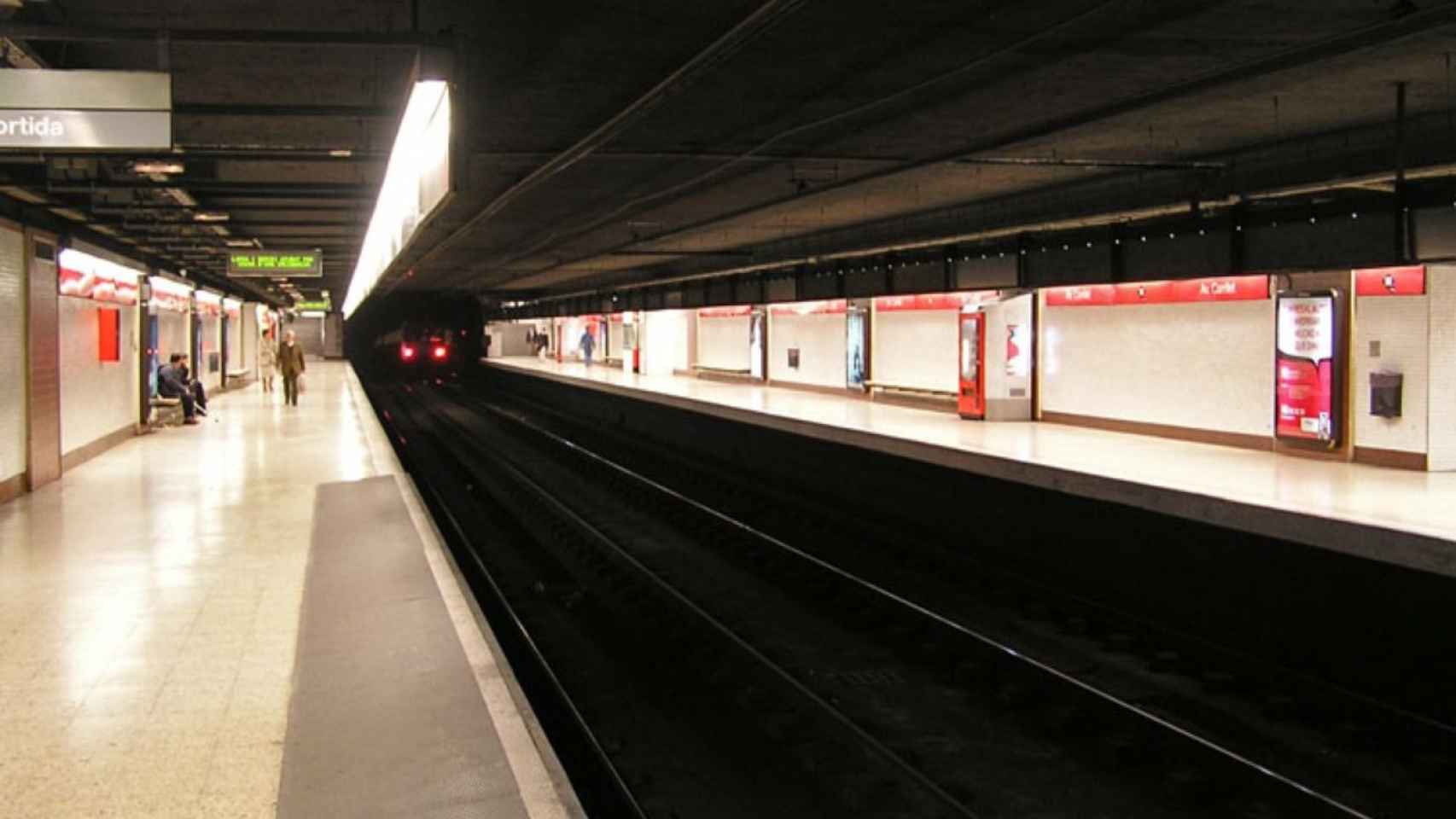 Estación de metro Av. Carrilet en L'Hospitalet de Llobregat / TRENSCAT.COM