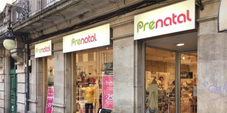 Exterior de un comercio de la marca Prénatal 