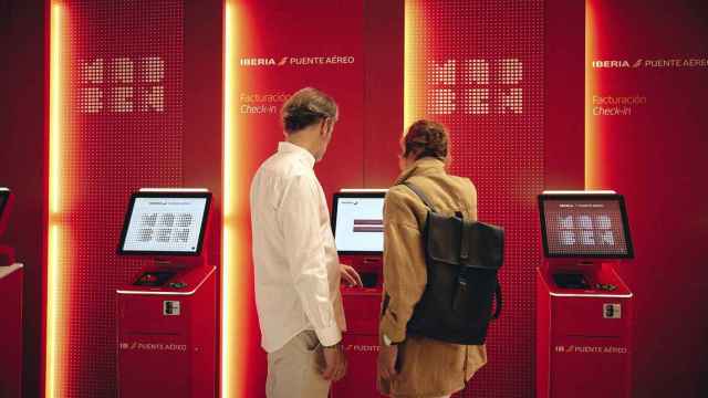 Mostradores del Puente Aéreo en la T4 del aeropuerto de Madrid-Barajas