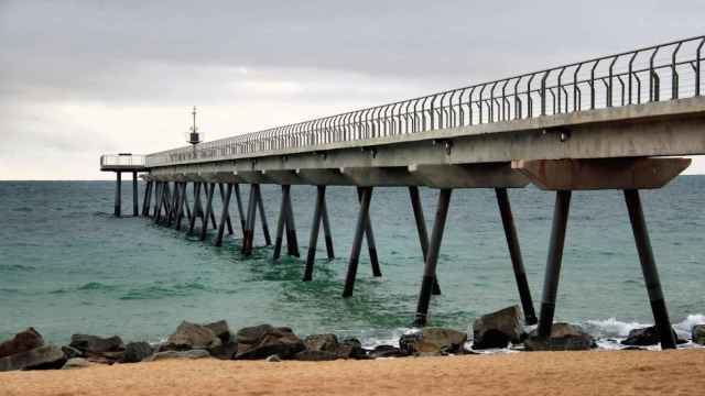 Playa del Pont del Petroli, donde tuvo lugar la agresión homófoba / ARCHIVO