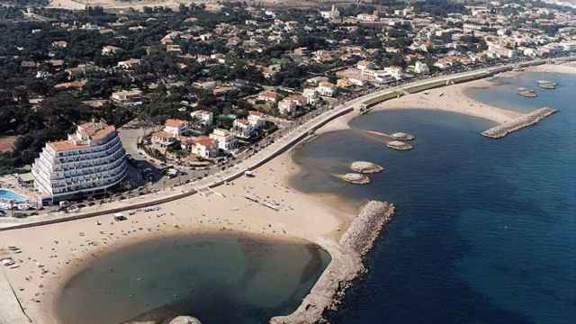 Playa de Terramar, ubicada en Sitges