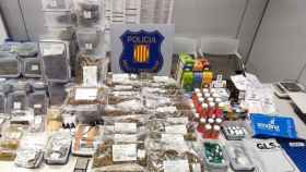 Sustancias y herramientas que tenían en el laboratorio de cannabis los detenidos en Badalona / MOSSOS D'ESQUADRA