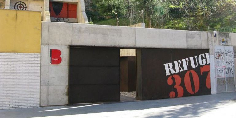 Uno de los accesos al Refugio 307 en Barcelona / ARCHIVO
